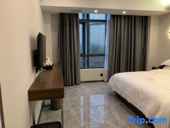 Deluxe Double Suite