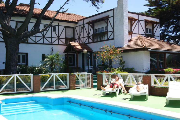 Hosteria Actinia