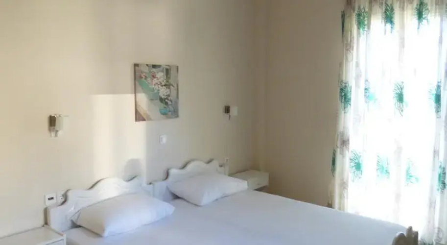 Calma Apartments & Studios
