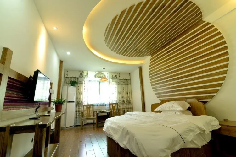 Youshui Impression Inn(芙蓉镇酉水印象客栈)