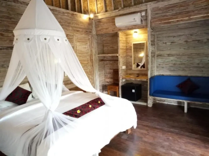 Standard Double room with balcony and with view