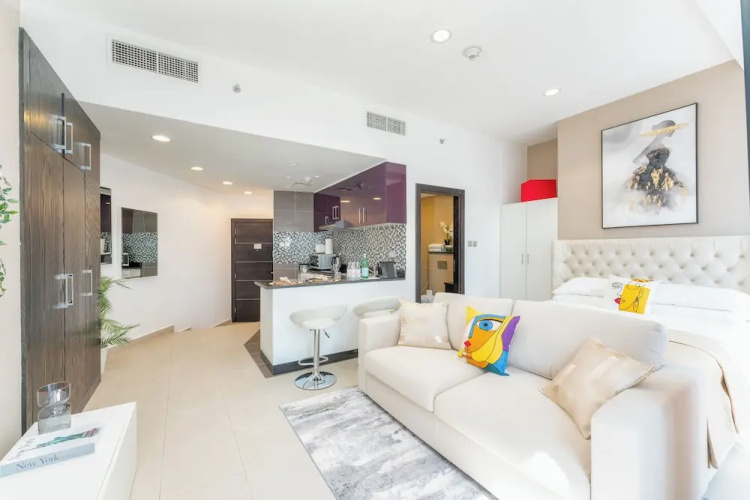 Cayan Tower - The Artist Studio