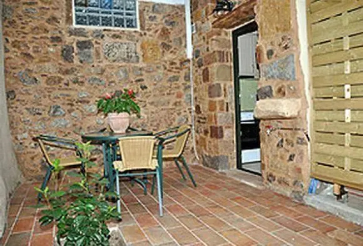 Frourio Apartments