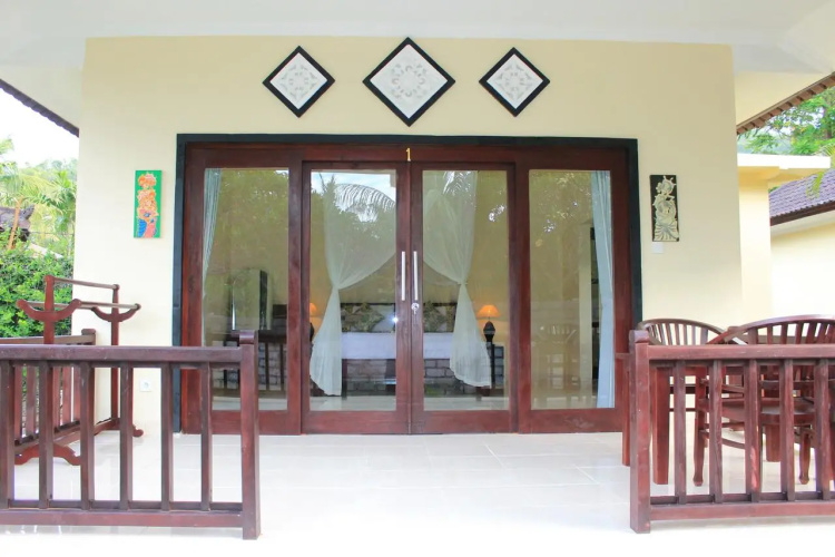 Bintang Beach Villas