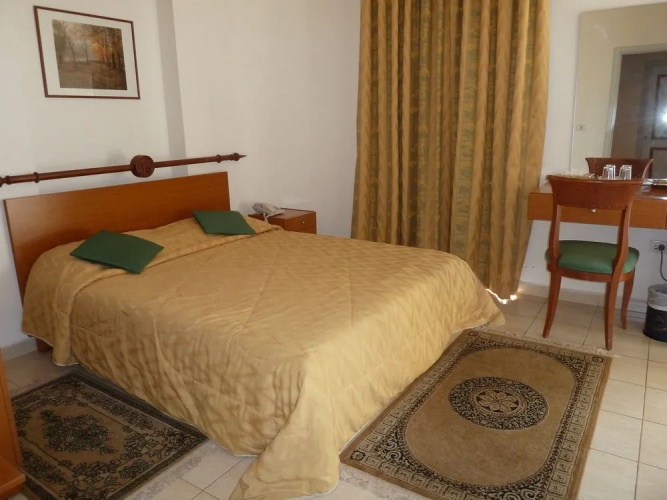 The Valley View Hotel