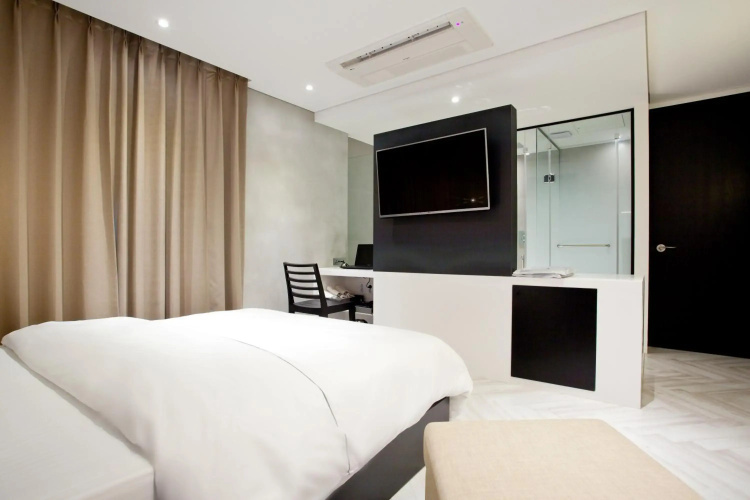 Forestar Hotel
