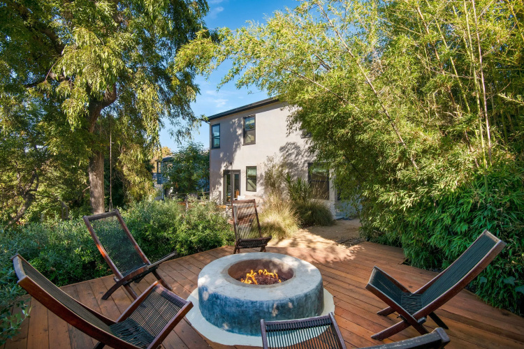 Silver Screen by Avantstay Luxe Backyard Escape