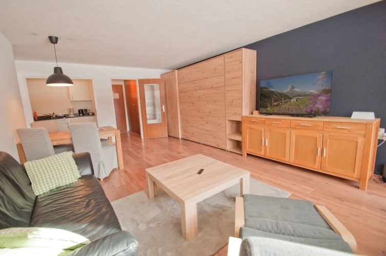 1 Bedroom Apartment with balcony