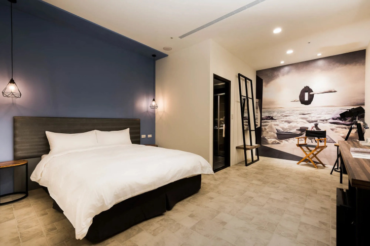 Hotel Half