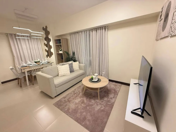 Cozy Modern Apartment Condo Unit