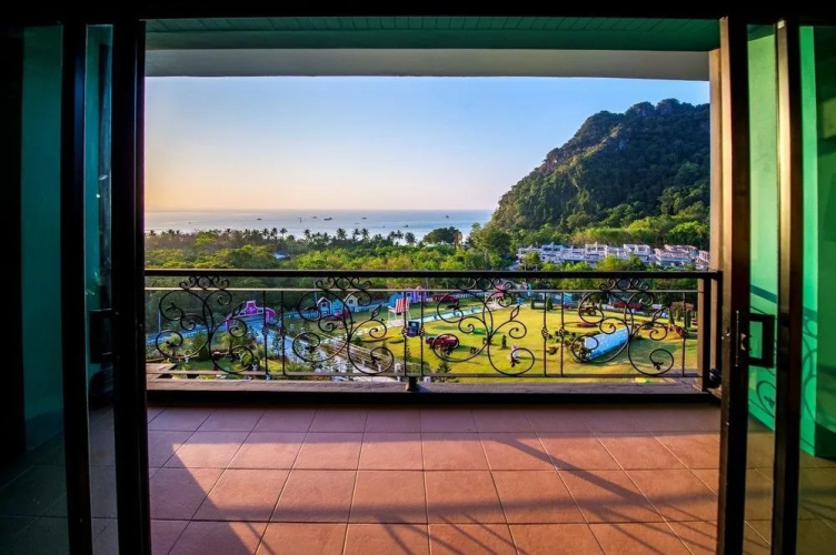 Ao Nang Hipster Hotel