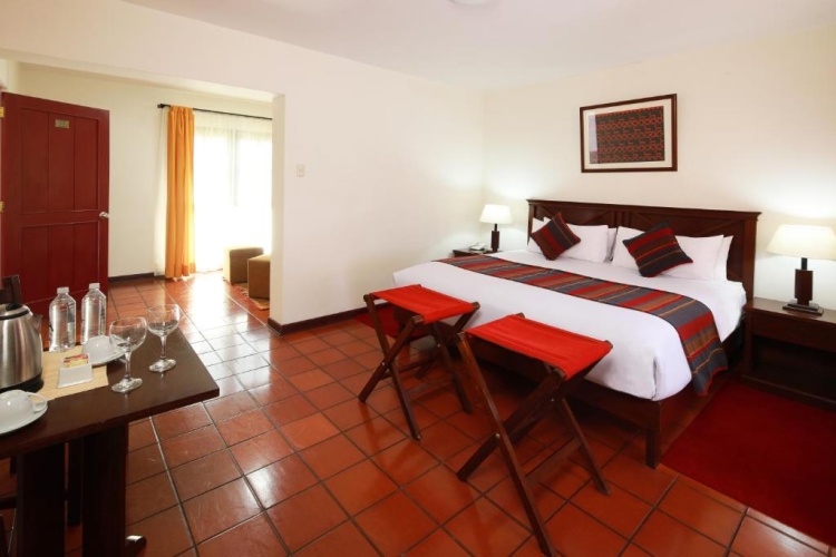 Standard Triple room