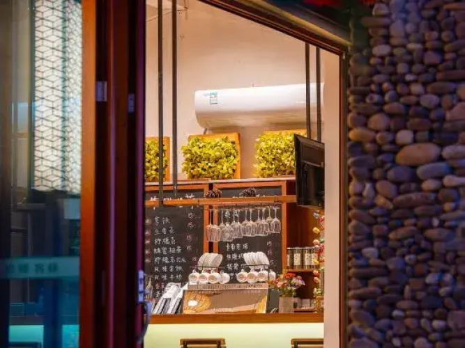 Bixiang Inn