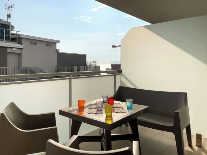 2 Bedrooms Apartment with balcony