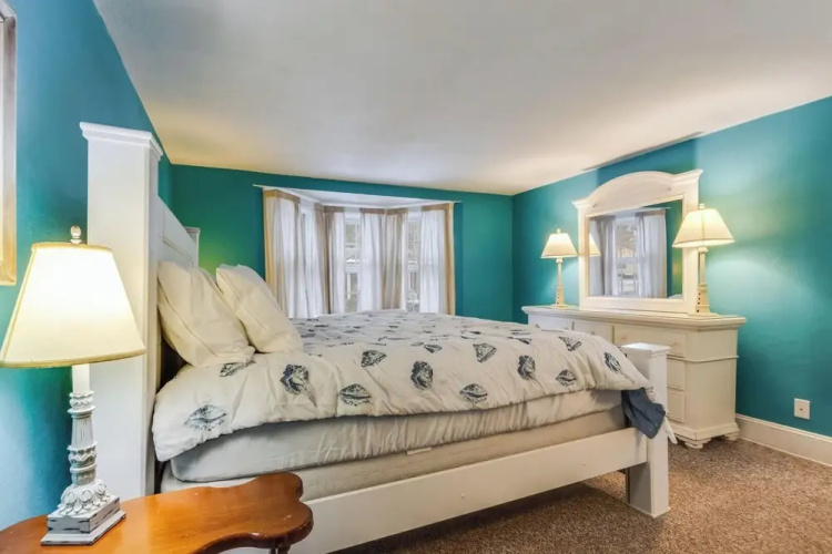 Hickman Street 208a