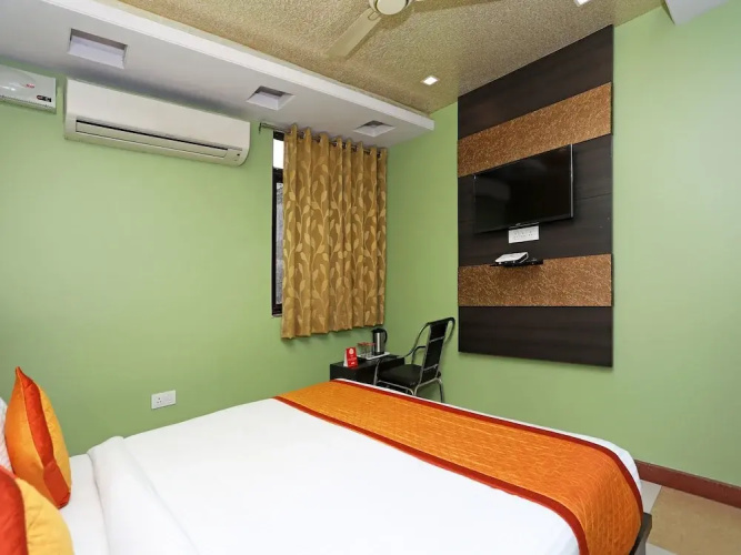 Fabhotel Sanjay Palace