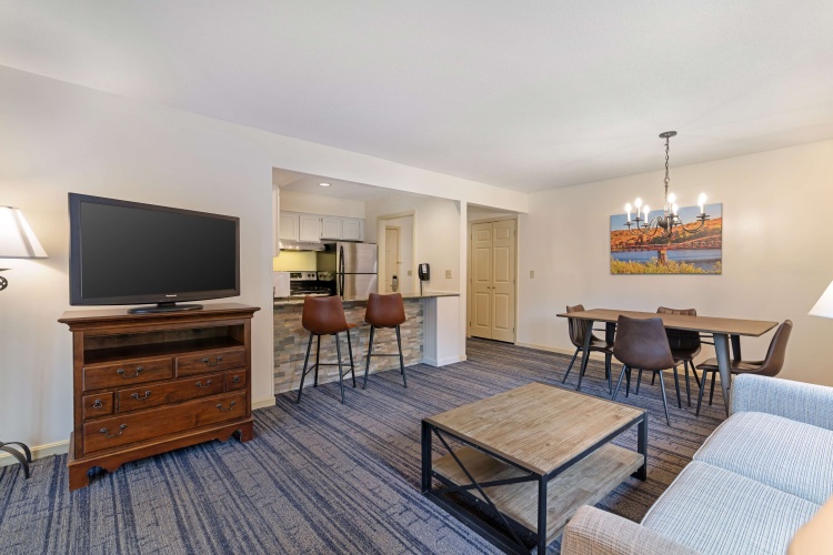 Quadruple Suite