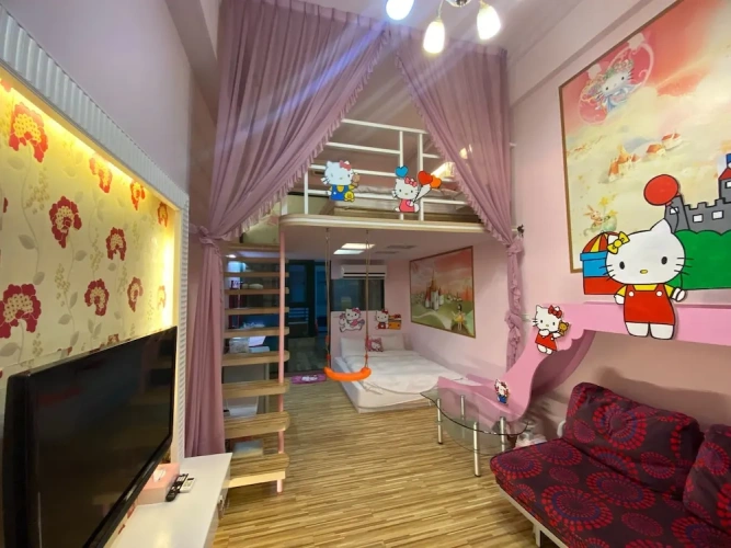 Standard Quadruple Family room