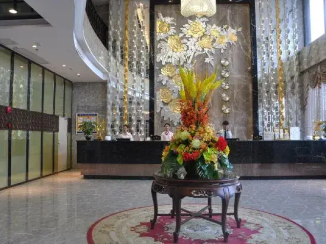 Gold and Silver Business Hotel Huaiji