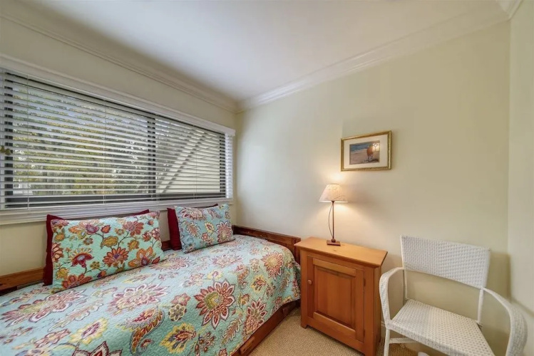 Ocean Cove 835