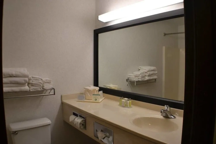 2 Bedrooms Double Suite