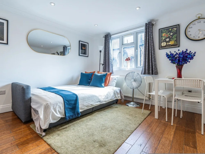 1 Bedroom Comfortable Flat in Kensington