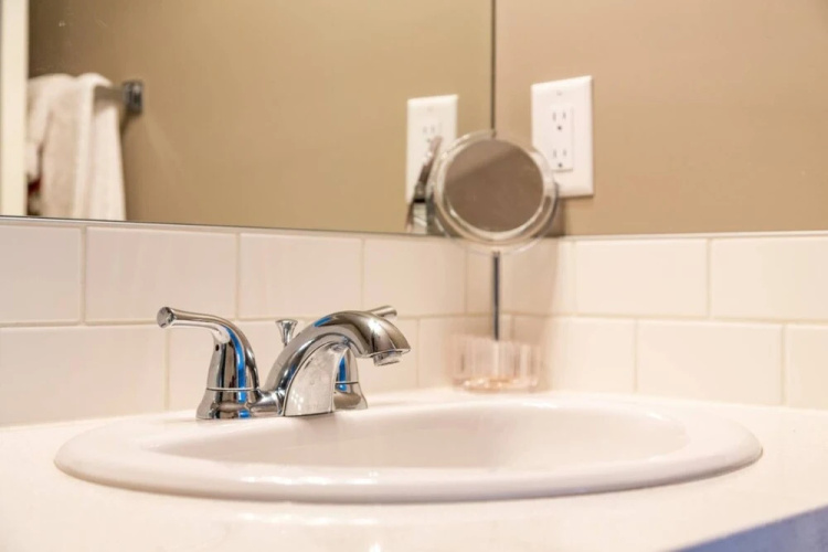 Ensuite Bed/bath/pet Friendly, Cleaning Fee