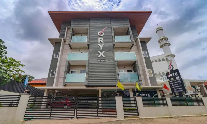 Treebo Trend Oryx Homes