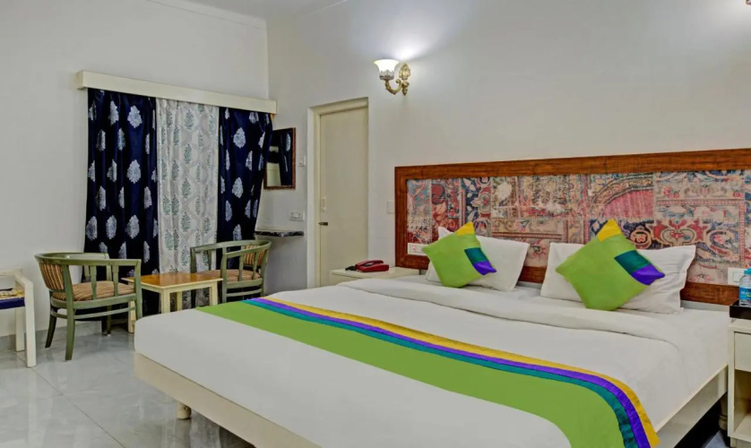 Hotel Meera