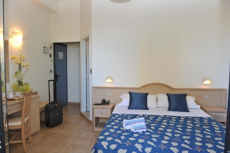 Classic Double room with sea view