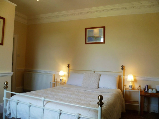 Aberllynfi House