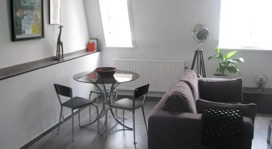 Apartment Brussels Louise Chatelain