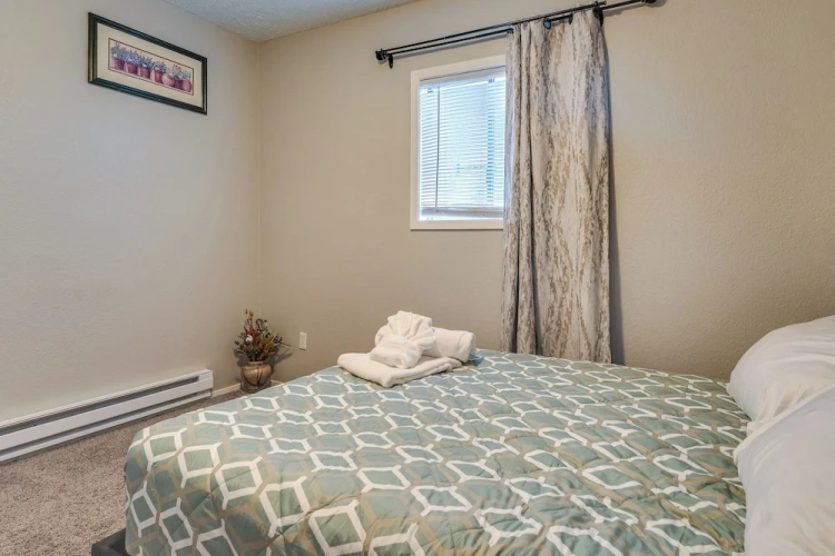 2 Bedrooms Cottage
