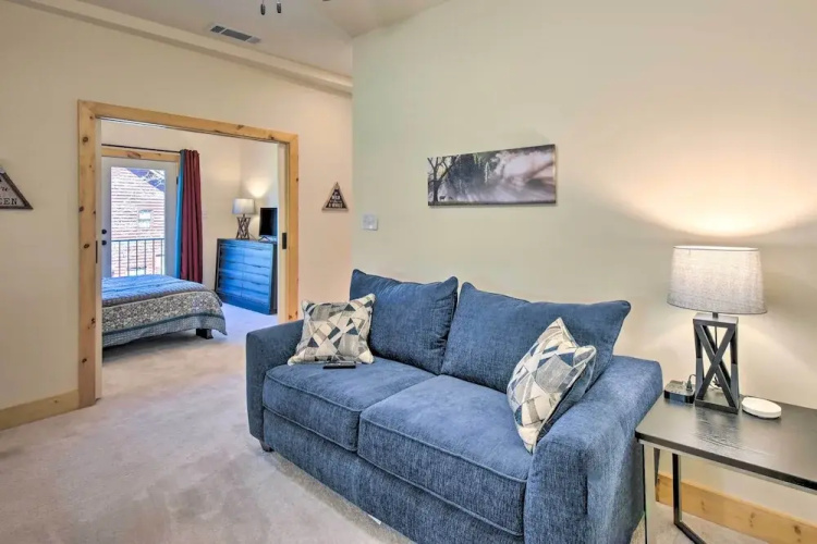 New Construction With Modern Design & Hot Tub!