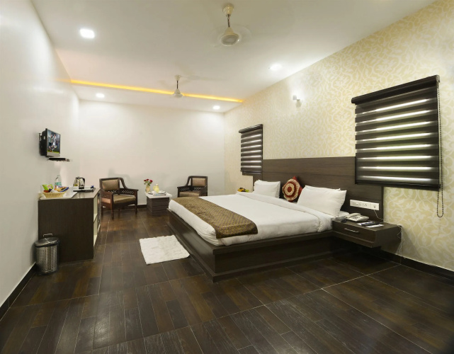 Hotel Heaven Resorts