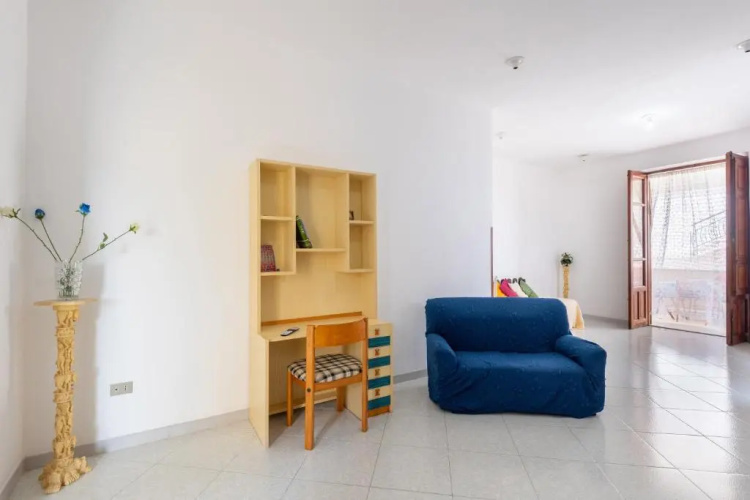 Casa Viola 1 piano 100 mt dal mare