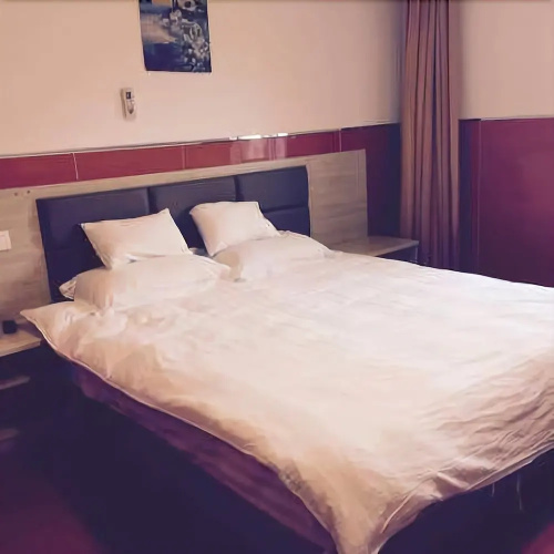Huali Hotel(上海华丽酒店)
