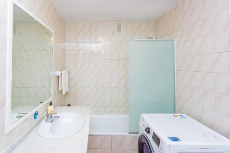 ☆Beachfront 1br Ronda 4 - Ac/Wifi/Pool