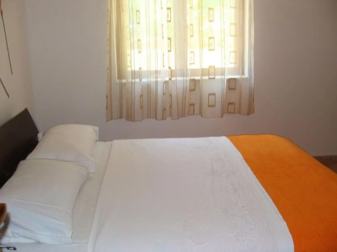 Apartments Mana - 250 m from sea