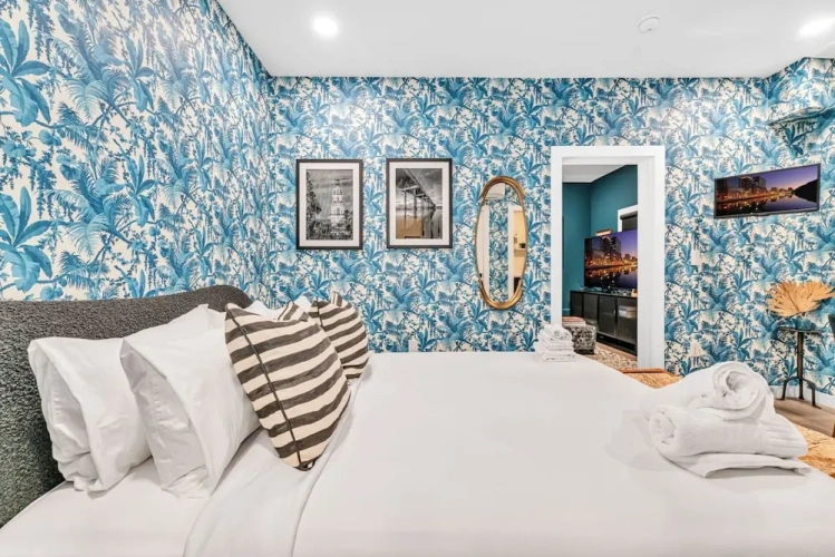 Double Suite