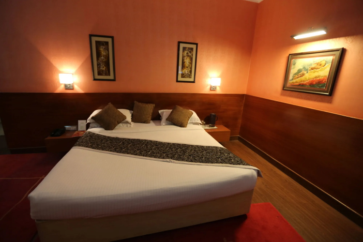 Hotel Devi Grand