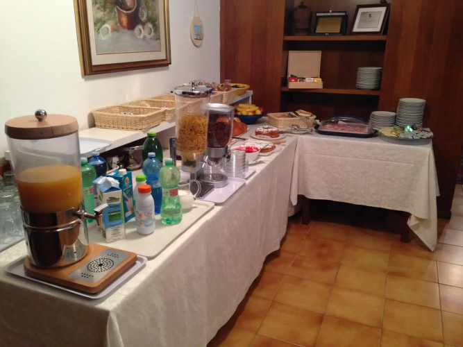 Hotel Sarre