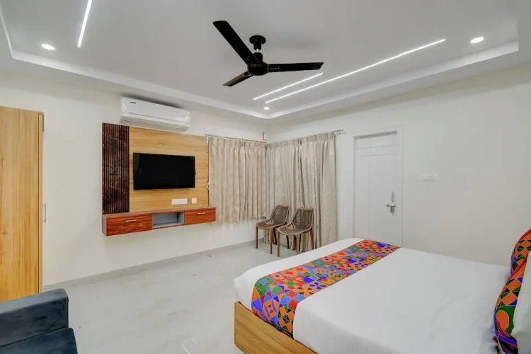 Fabhotel Dharani Grand Madhapur
