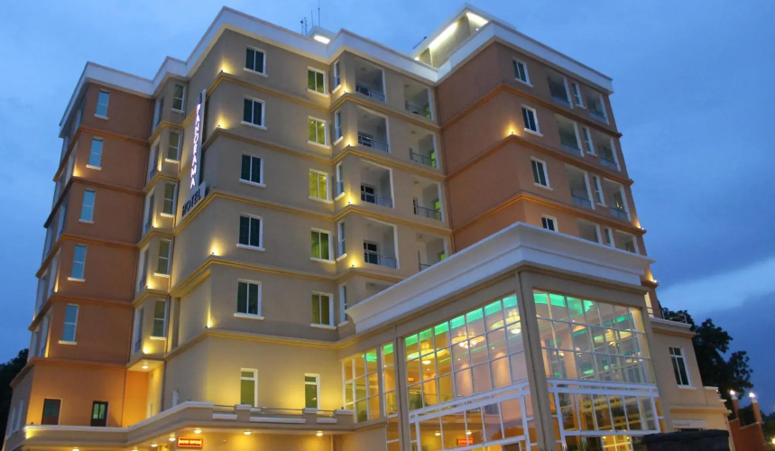 Panorama Sarovar Portico