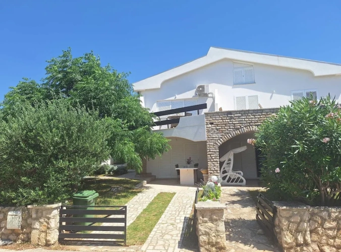 1 Bedroom Apartment with balcony and with sea view