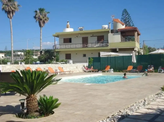Two Three Bedroom Apt- Sea View Swimming Pool
