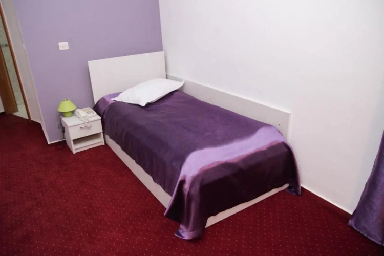 Standard Twin room with view