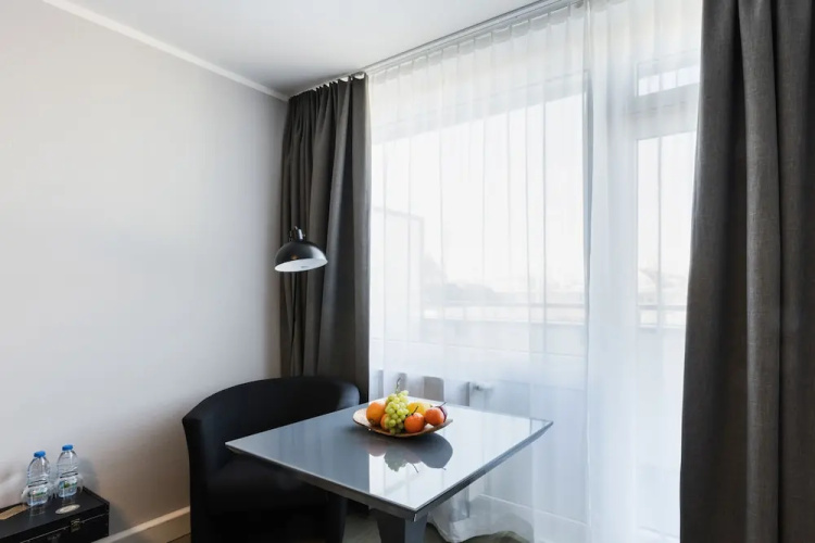 Centerroom Zwilling01