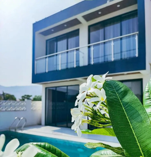 3 BHK #2 Villa by Luxe Tourism