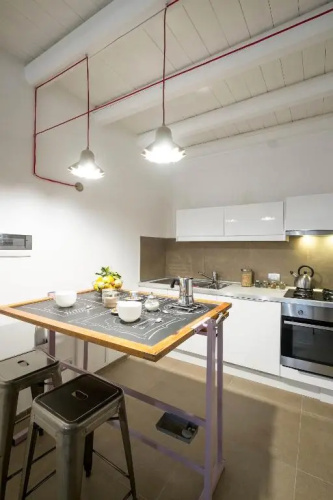 Cassari UpArtments
